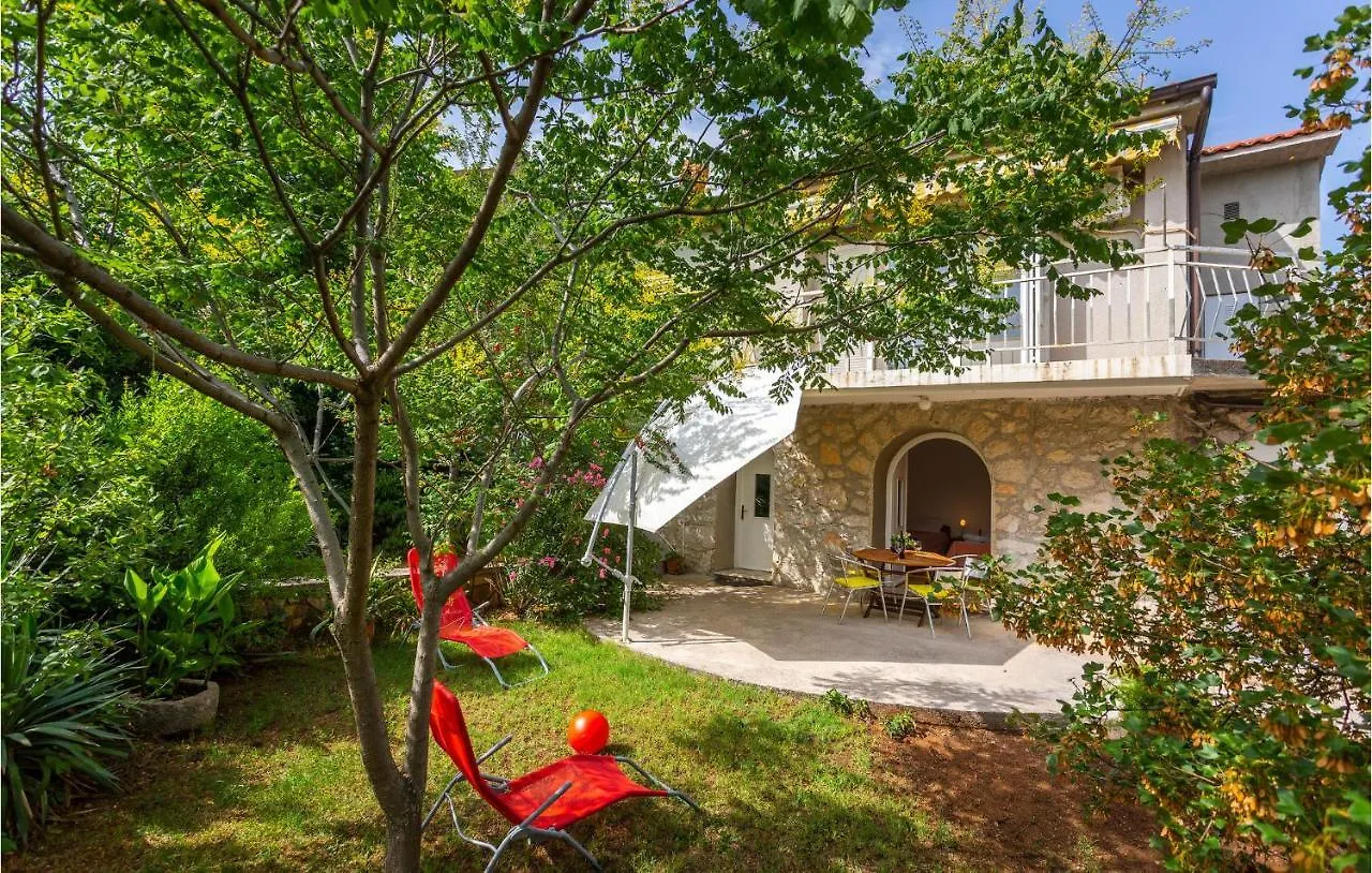 1 Bedroom Stunning Apartment In Omišalj Croatie